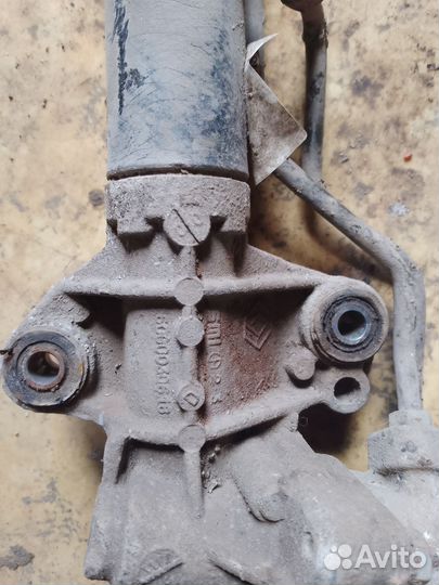 Рулевая рейка Рено laguna1