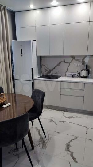 2-к. квартира, 55 м², 2/18 эт.