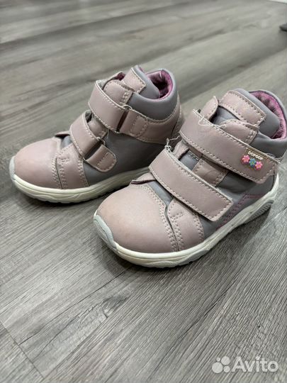 Демисезонные ботиночки юничел для девочки 25