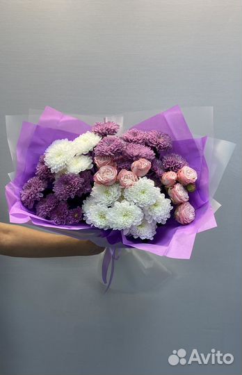 Букет и хризантем и кустовой розы