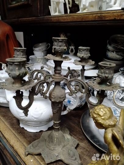 Старинный подсвечник