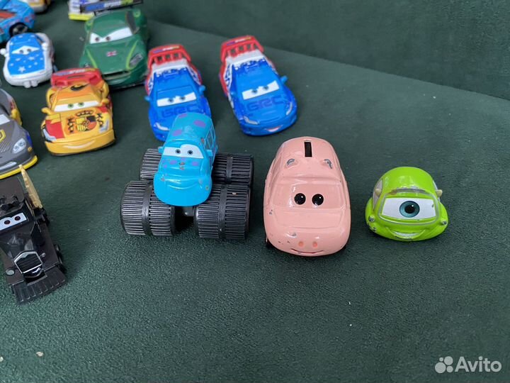 Машинки из мультфильма Тачки