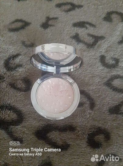 Хайлайтер для лица