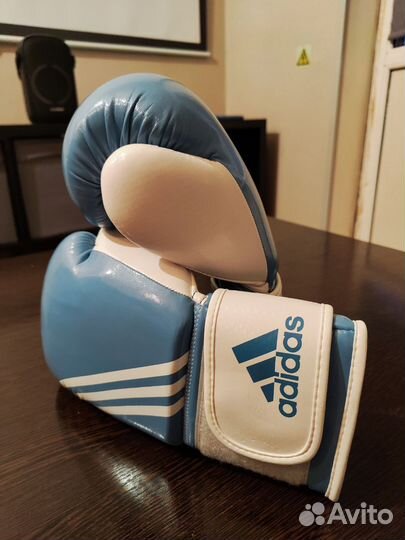 Боксерские перчатки женские Adidas 8 oz