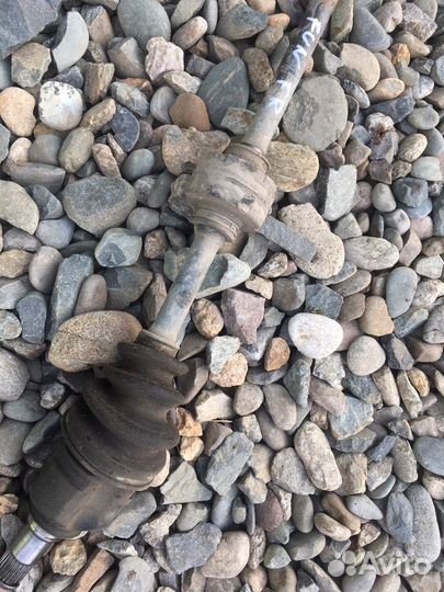 Toyota funcargo привод передний правый