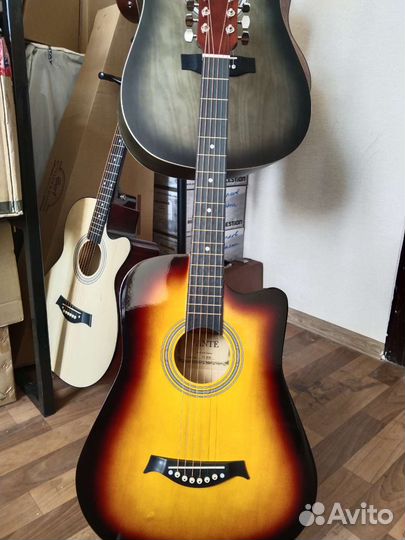Акустическая гитара, с вырезом, 38”