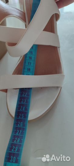 Босоножки женские