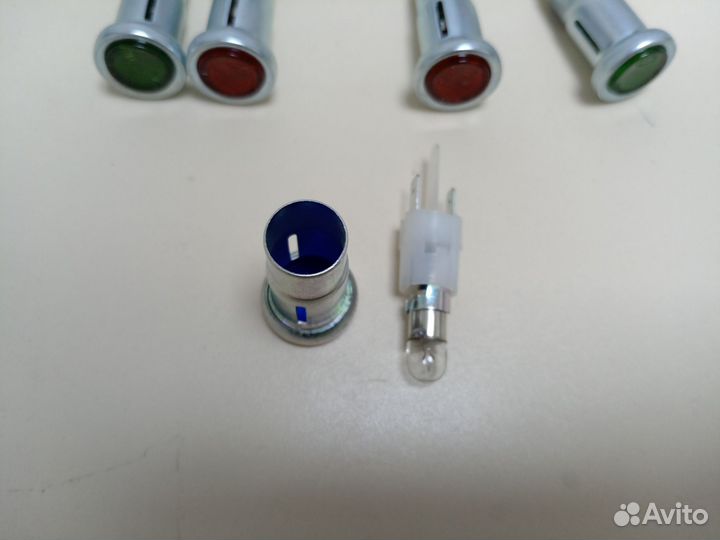 Индикаторные лампы панели приборов