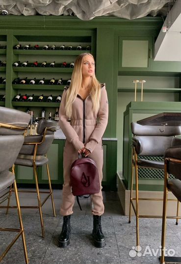 Комбинезон женский теплый р-р 40