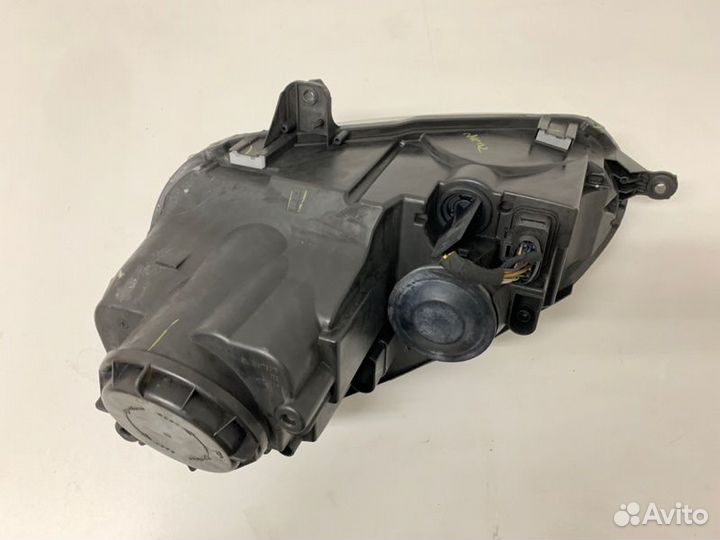 Фара передняя правая Volkswagen Jetta 5 2005-2011