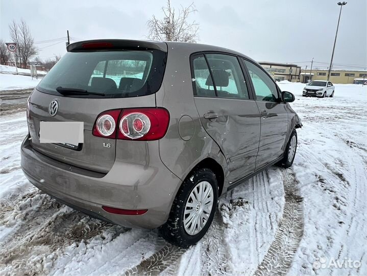 Volkswagen Golf Plus 1.6 МТ, 2012, битый, 76 285 км