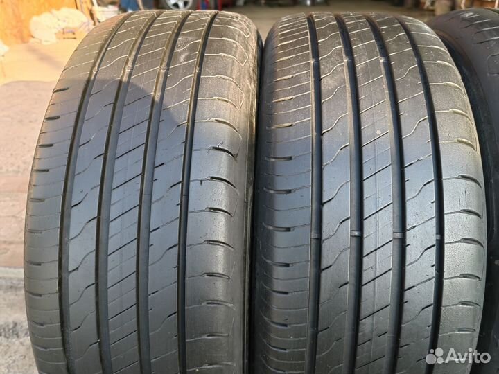 Goodyear EfficientGrip Performance 2 205/55 R16