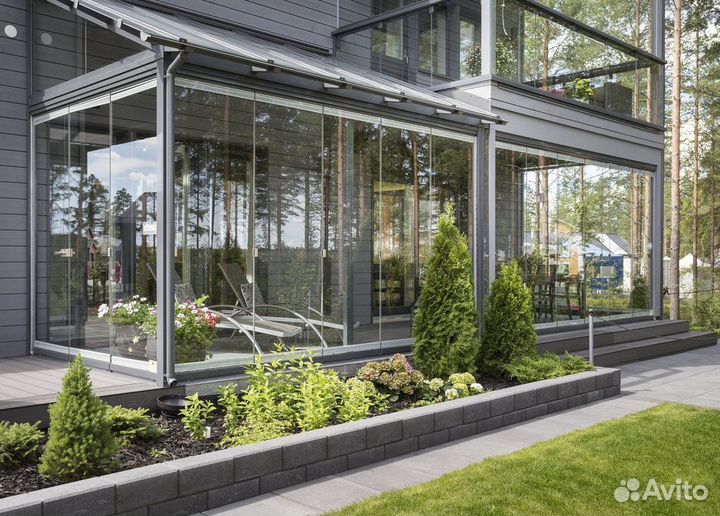 Панорамное безрамное остекление