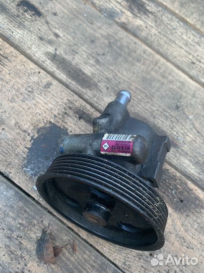 Насос гура на renault logan 1