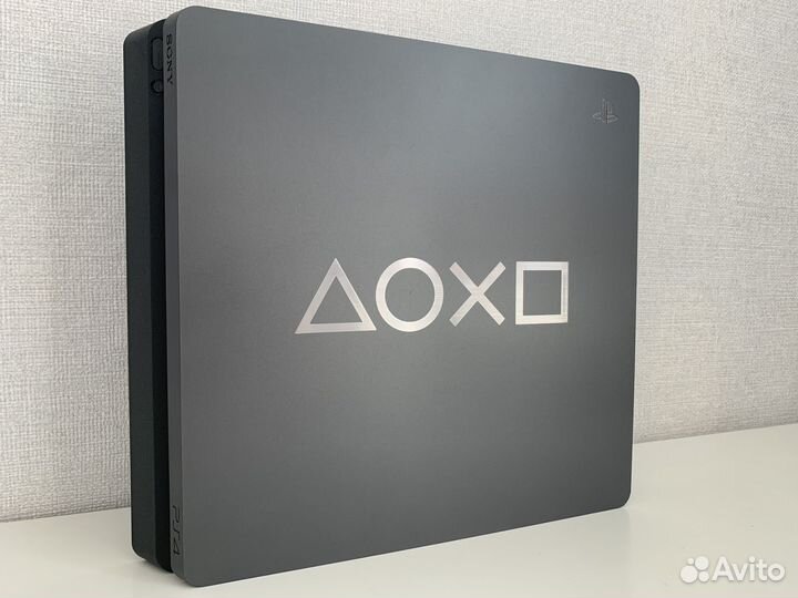 Sony PlayStation 4 Days of Play Limited Edition