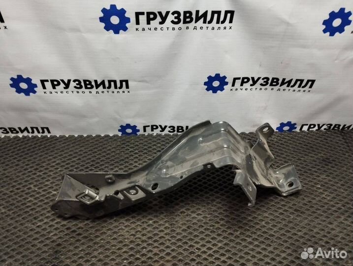 Крепление фары (кронштейн фары) левой Volvo FH4