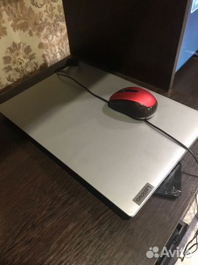 Ноутбук lenovo
