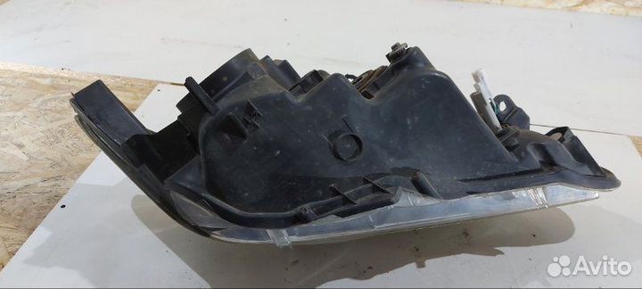 Фара ксеноновая передняя левая Toyota Camry XV50