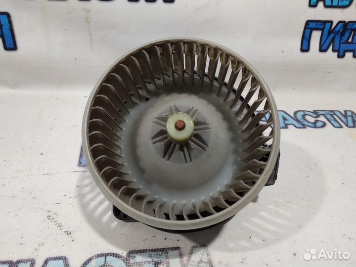 Моторчик отопителя Cadillac SRX 19130001