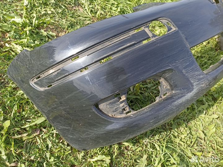 Бампер передний Toyota Yaris 2003-2005