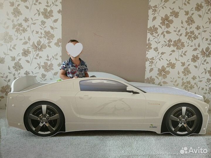 Кровать машина