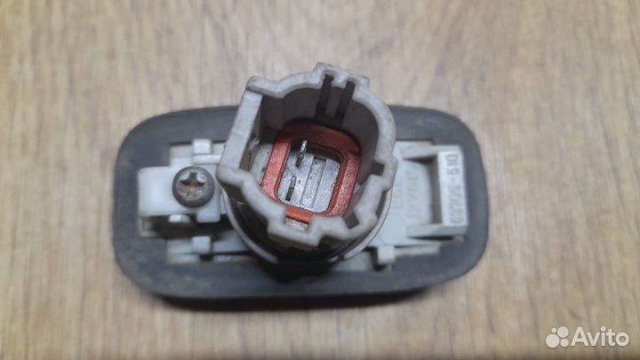 Поворотник в крыле Nissan Almera Classic