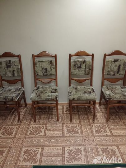 Кухонные стулья бу 4 шт