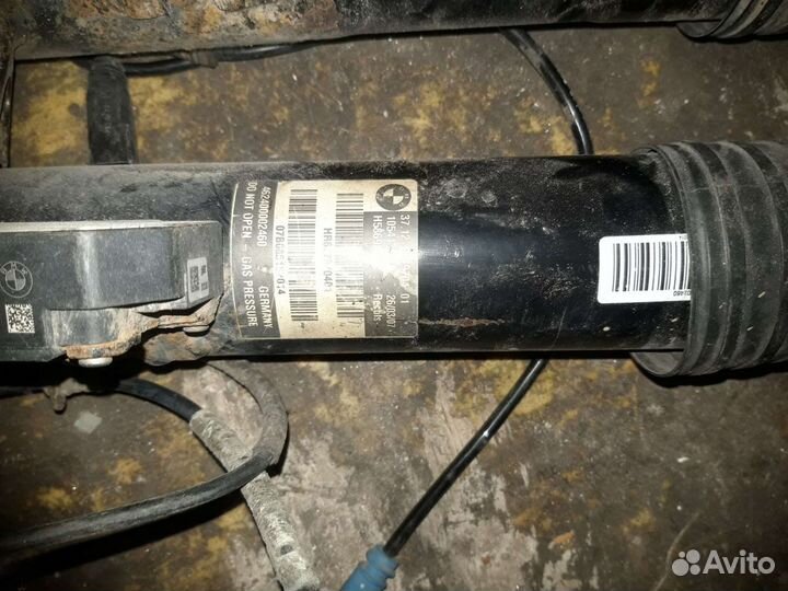 Продам стойку заднею правую от бмв х5е70 дизель