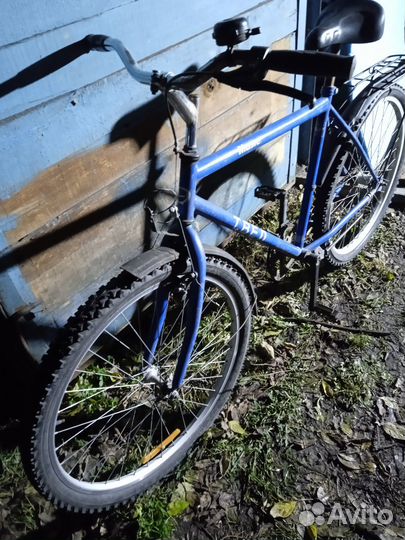 Взрослый велосипед 26-е колёса на ходу