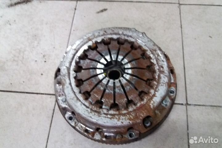 Корзина сцепления Toyota Auris