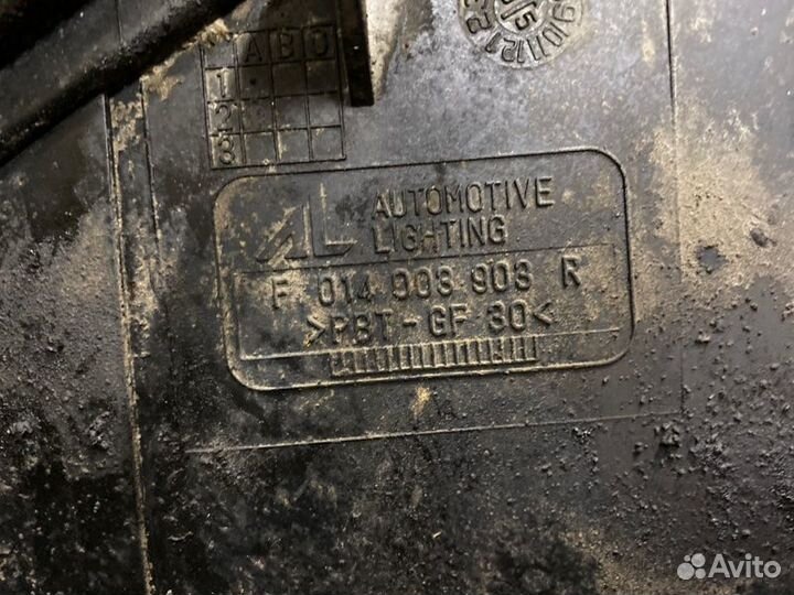 Фара ксеноновая передняя правая Mazda 6 GG 2005