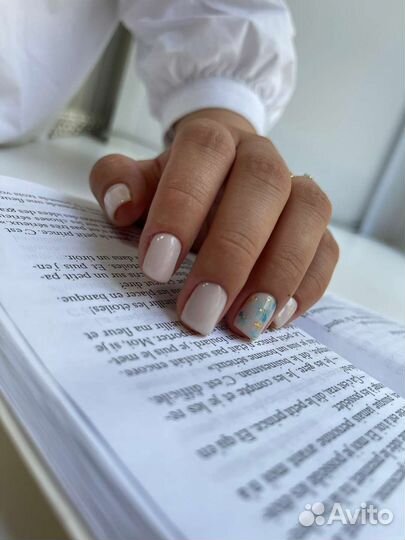 Маникюр и педикюр