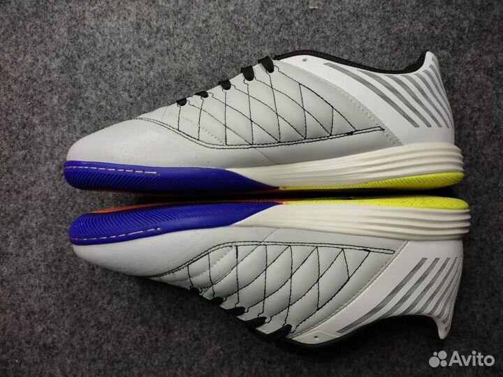 Футзалки Nike