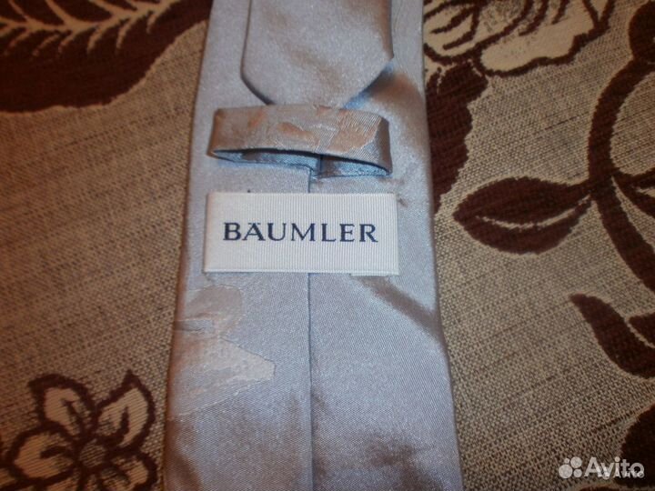 Узкий галстук Baumler
