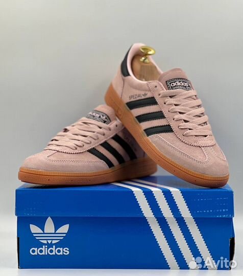 Adidas spezial