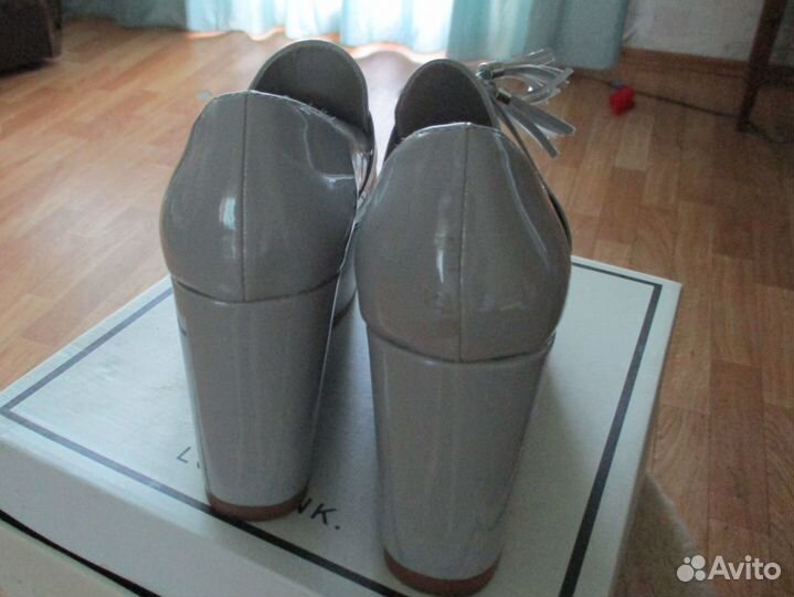 Женские лоферы