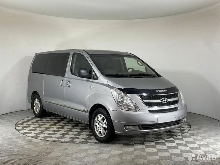 Hyundai Grand Starex 2.5 AT, 2014, 110 000 км