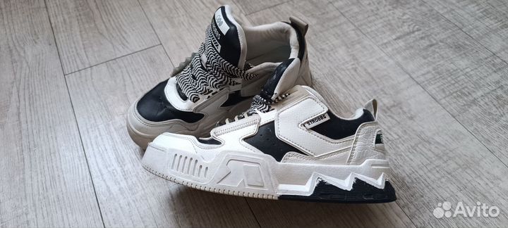 Кроссовки для девочки 24 -24.5 см