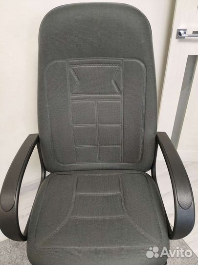 Компьютерное кресло руководителя