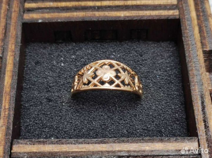 Золотое кольцо 585 пробы массой 1.98 грамма (Р16)