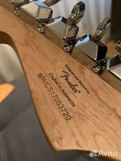 Электрогитара fender stratocaster squier sss