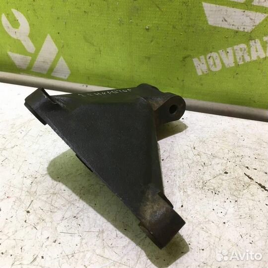 Кронштейн генератора Киа Спортейдж