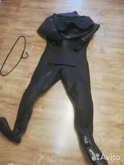 Водолазный костюм, сухой, Зеро