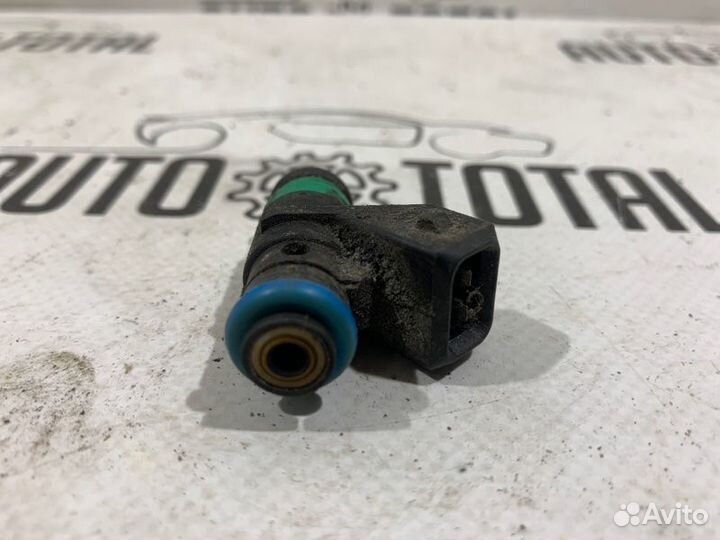 Форсунка топливная Nissan Almera G15 2016