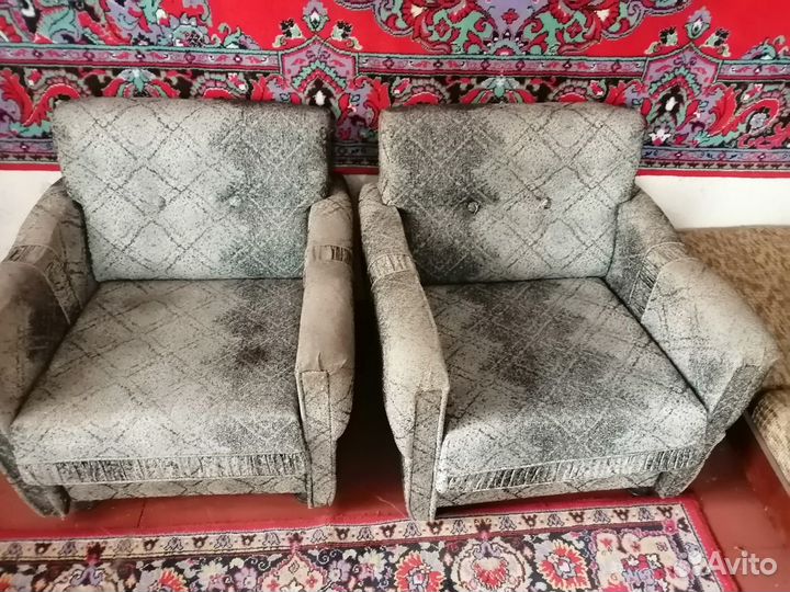 Диван + 2 кресла б/у