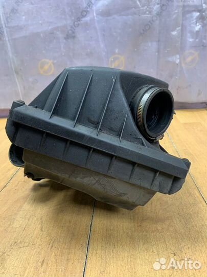 Корпус воздушного фильтра Opel Corsa C Z14XEP