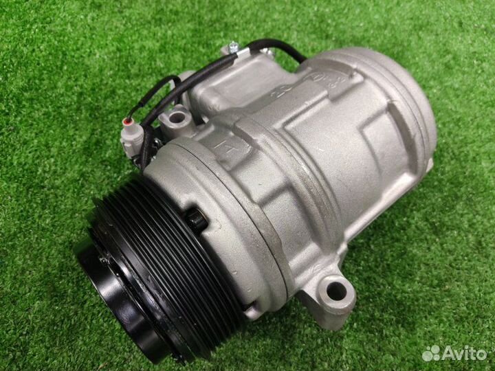Компрессор кондиционера Toyota Land Cruiser UZJ100
