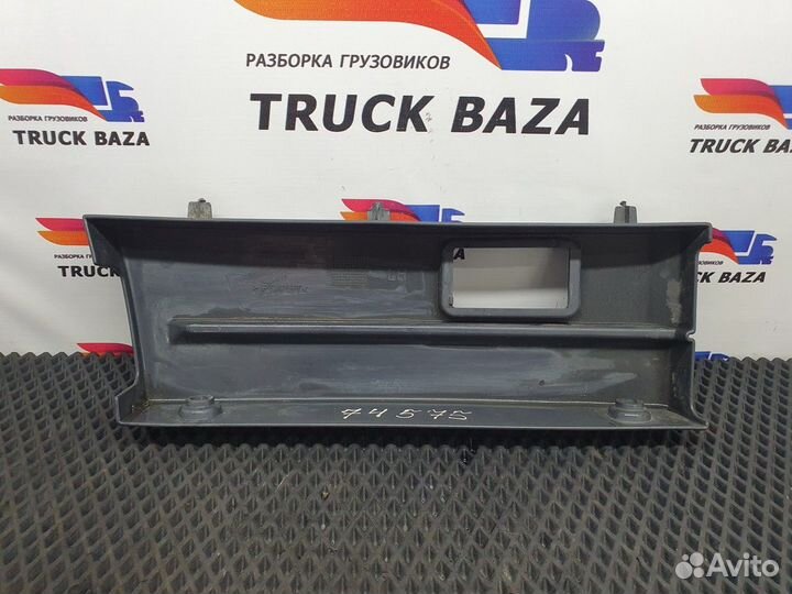 Накладка подножки левая Scania 5-series