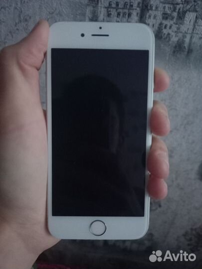 Телефон iPhone 6s