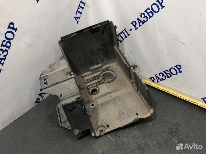 Корпус аккумулятор ford focus 2